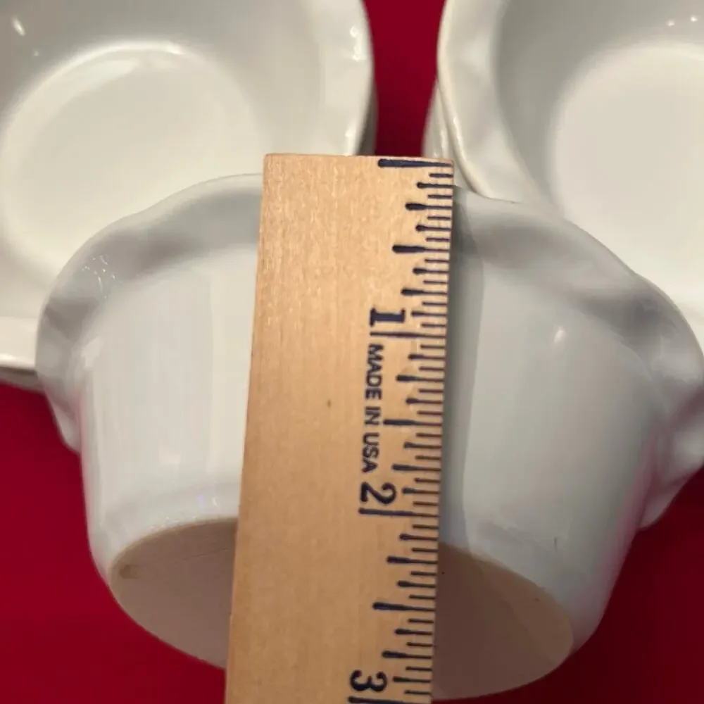 Small casserole white bowls set